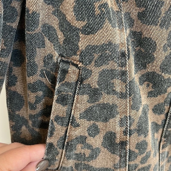 Leopard Jean Jacket - Picture 7 of 9
